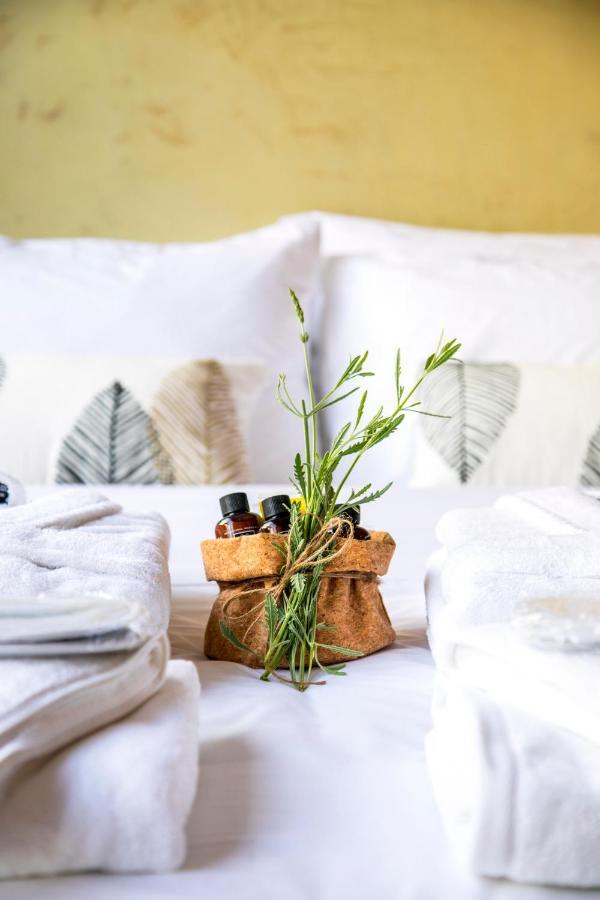 Eunoia - Monastiraki Square Suite Beautiful Living In The Heart Of Athene Buitenkant foto